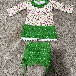 Green and White Pajama Sets for a Cozy Night